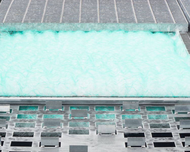 Mehrstufiges Filtersystem. Einfache Wartung.