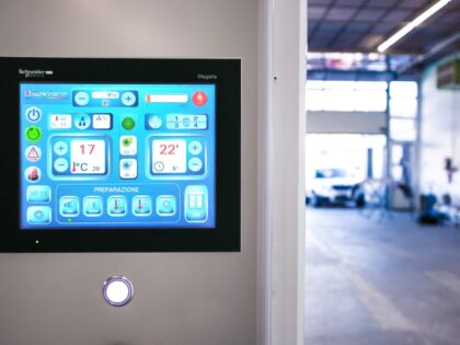 Blowtherm Pannello di Controllo Touchscreen per zone di preparazione e cabine di verniciatura