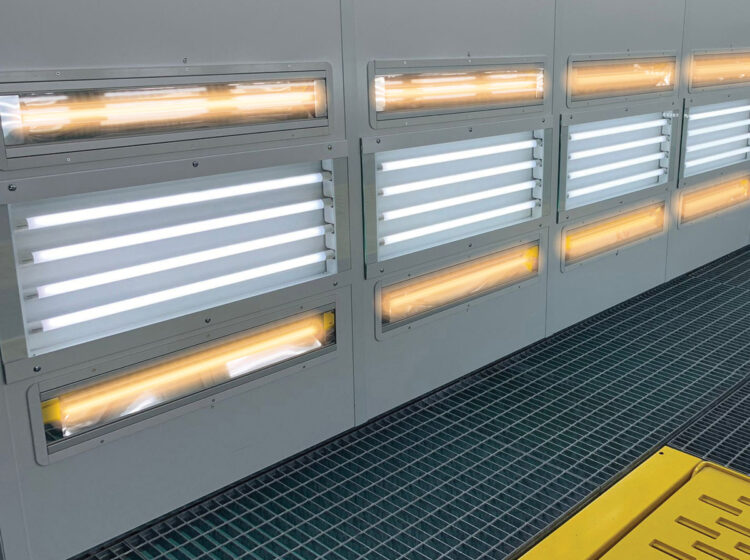 Lampade infrarossi a parete per verniciatura