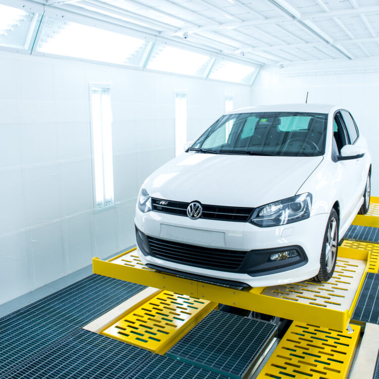 Sollevatore sottoruota per impianti verniciatura automotive