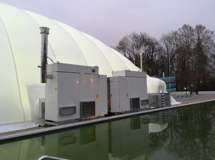 Pressostruttura per piscina