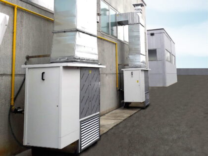 Warmlufterzeuger Außeninstallation. Kondensierende Bauweise. Isolierte Luftzuführung.