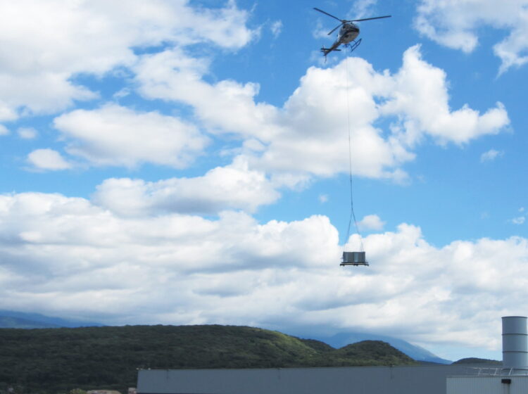Exhaust unit transport with helicopters - Blowtherm comissioning
