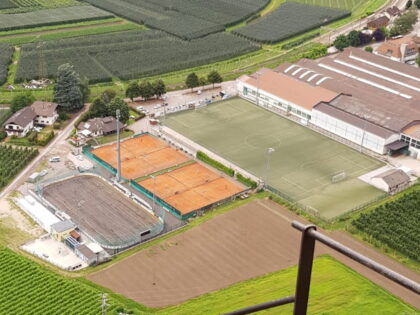 Impianto sportivo tennis calcio