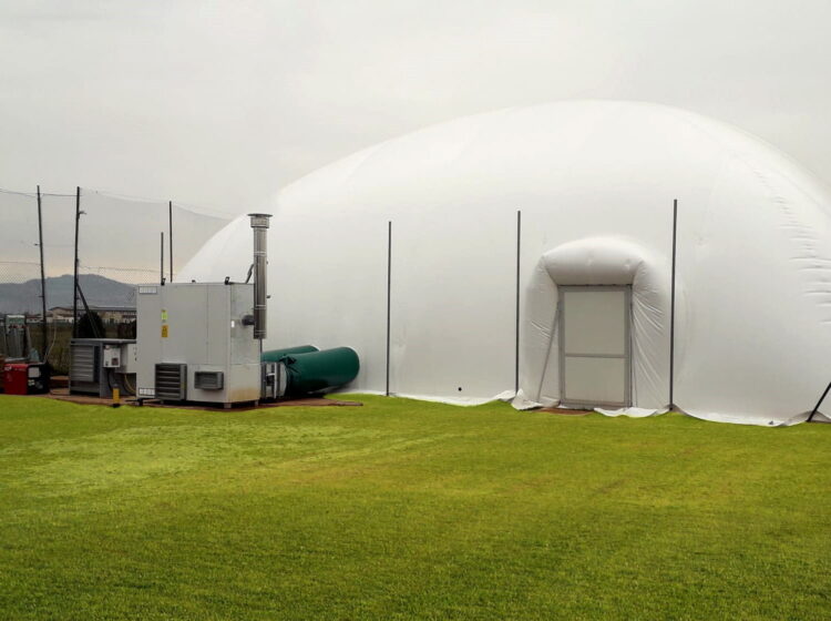 Riscaldamento pressostruttura per il tennis