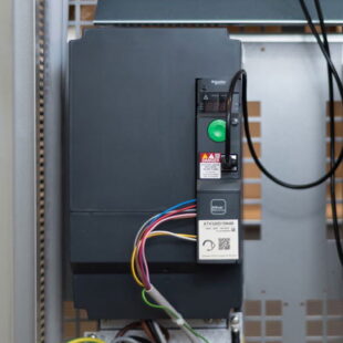 Inverter per impianti di verniciatura