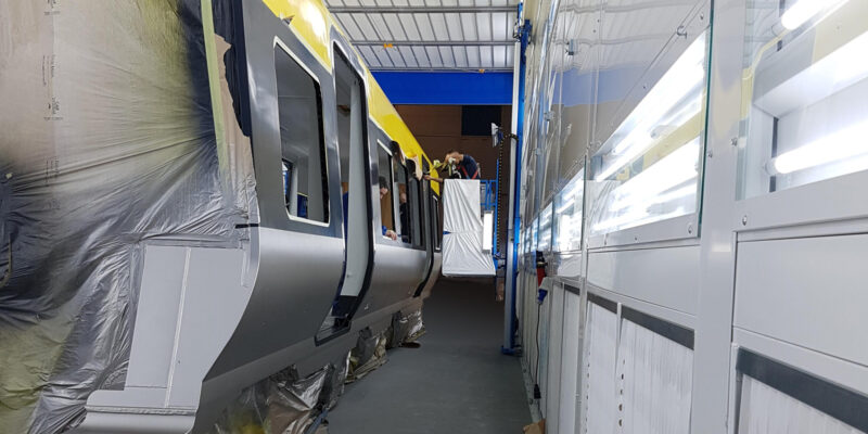 Preparazione per la verniciatura di treni e vagoni